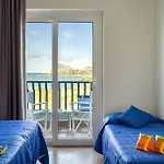 Carlton Riviera Hotell