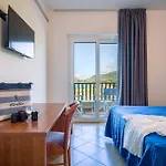 Carlton Riviera