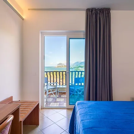 Carlton Riviera 4*