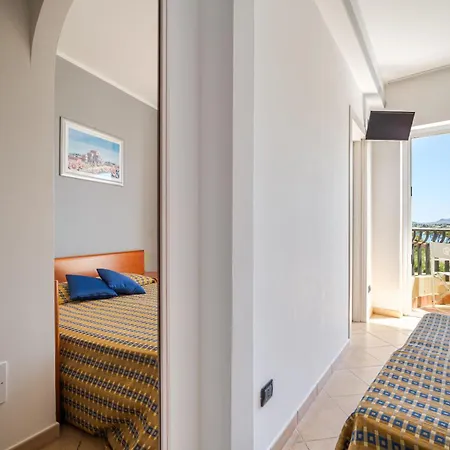 Carlton Riviera