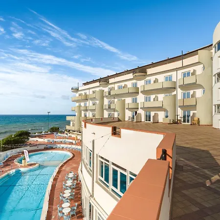 Carlton Riviera 4* 切法卢