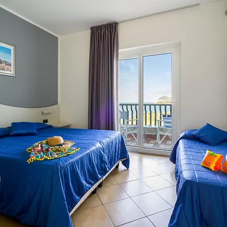 Szálloda Carlton Riviera 4*