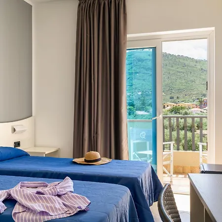 Carlton Riviera 4*