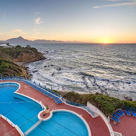 Carlton Riviera Szálloda Cefalù