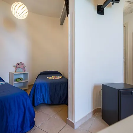 Готель Carlton Riviera 4*