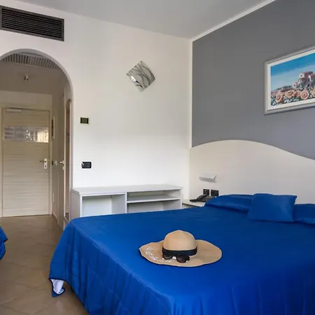 Carlton Riviera Hotel