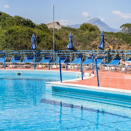 Carlton Riviera Hotel