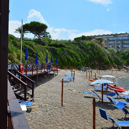 Carlton Riviera Szálloda Cefalù