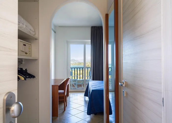 Ξενοδοχείο Carlton Riviera 4*