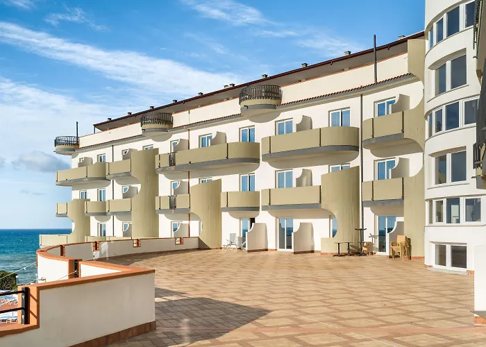 Szálloda Carlton Riviera 4*